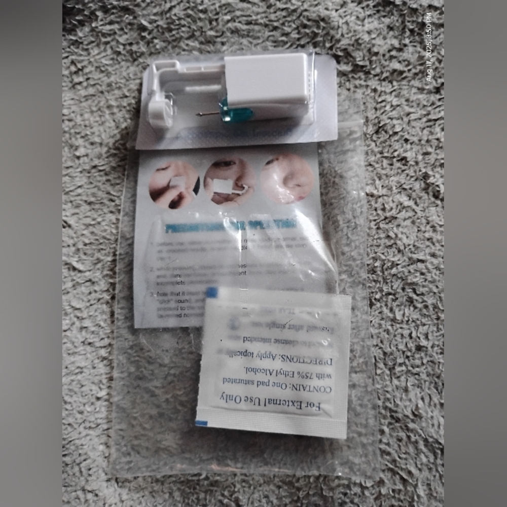 Self Nose Piercing Kits 3 Available - Picture 3 of 4